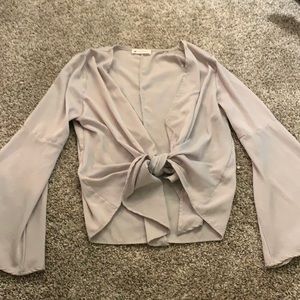 Impeccable pig tie front top- worn once